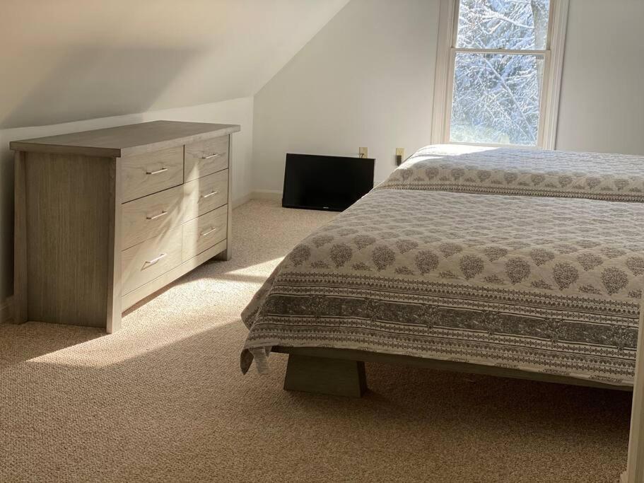 Beautiful Spacious Home W/ Game Room. Gilford Buitenkant foto