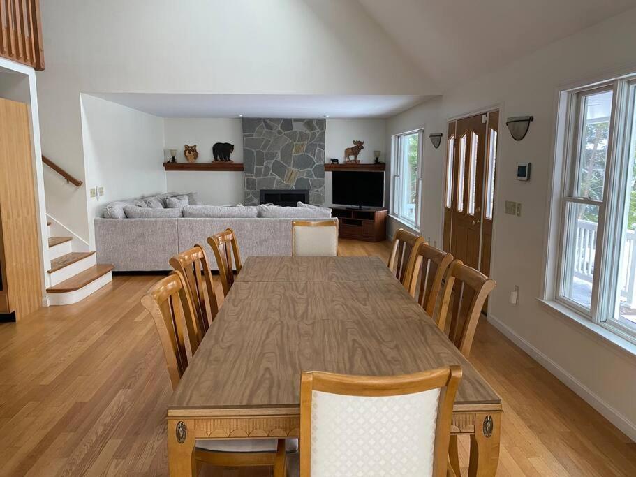 Beautiful Spacious Home W/ Game Room. Gilford Buitenkant foto