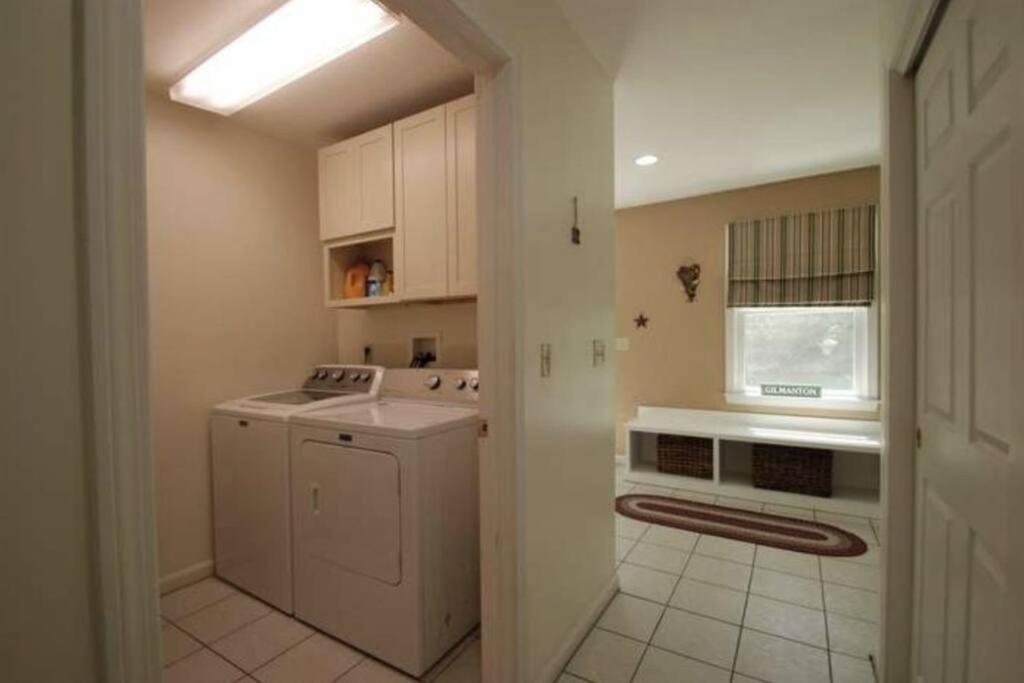 Beautiful Spacious Home W/ Game Room. Gilford Buitenkant foto